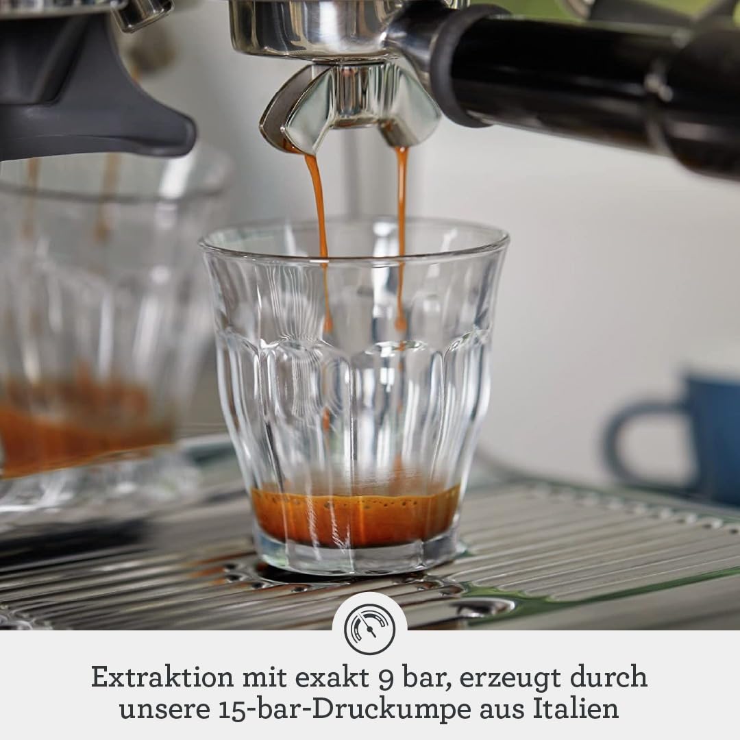 Sage Barista Express – Portafilter Machine with Integrated Grinder & Steam Wand